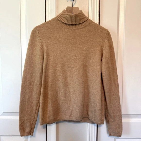 L.L. Bean Sweaters - L.L. Bean Women’s Lambs Wool Blend Turtleneck Sweater Size Medium